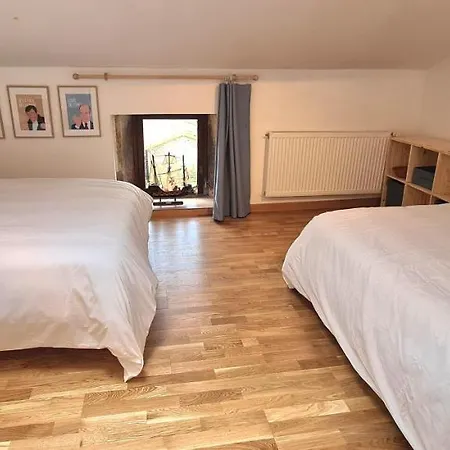 Holiday home Le Terrier 250 M2 Grande Capacite 20 Couchages, 4500m2 De Terrain Saint-Pierre-du-Chemin