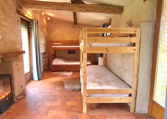 Le Terrier 250 M2 Grande Capacite 20 Couchages, 4500m2 De Terrain بيت للعطل *