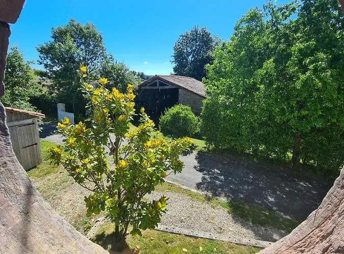 Le Terrier 250 M2 Grande Capacite 20 Couchages, 4500m2 De Terrain بيت للعطل *