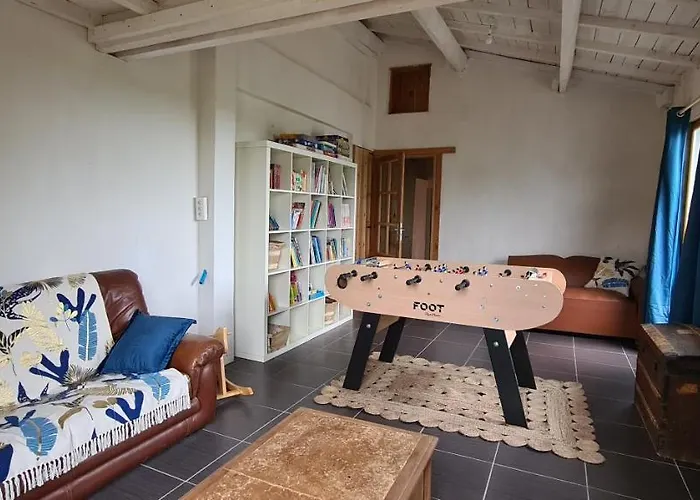 Le Terrier 250 M2 Grande Capacite 20 Couchages, 4500m2 De Terrain بيت للعطل *